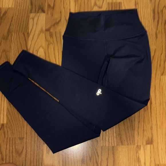 ALO navy blue legging - Picture 2 of 3
